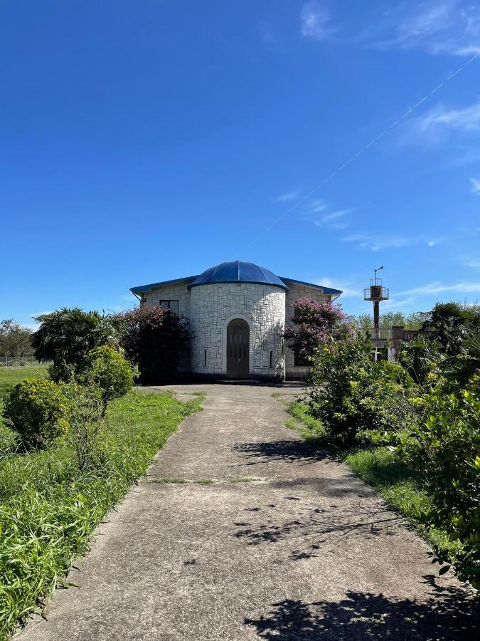 Blue Guest House Samtredia Esterno foto