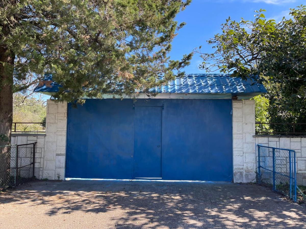 Blue Guest House Samtredia Esterno foto
