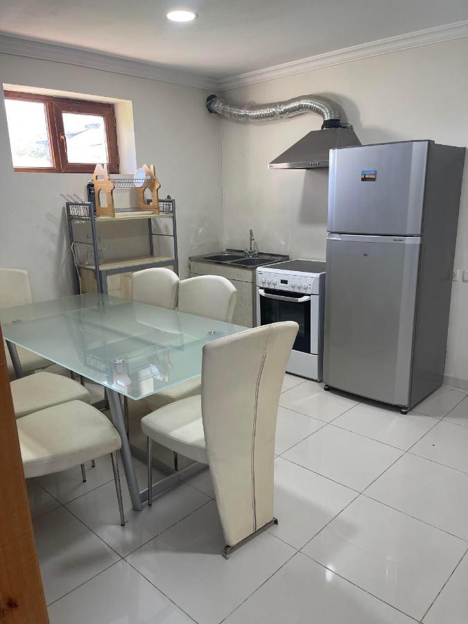Blue Guest House Samtredia Esterno foto