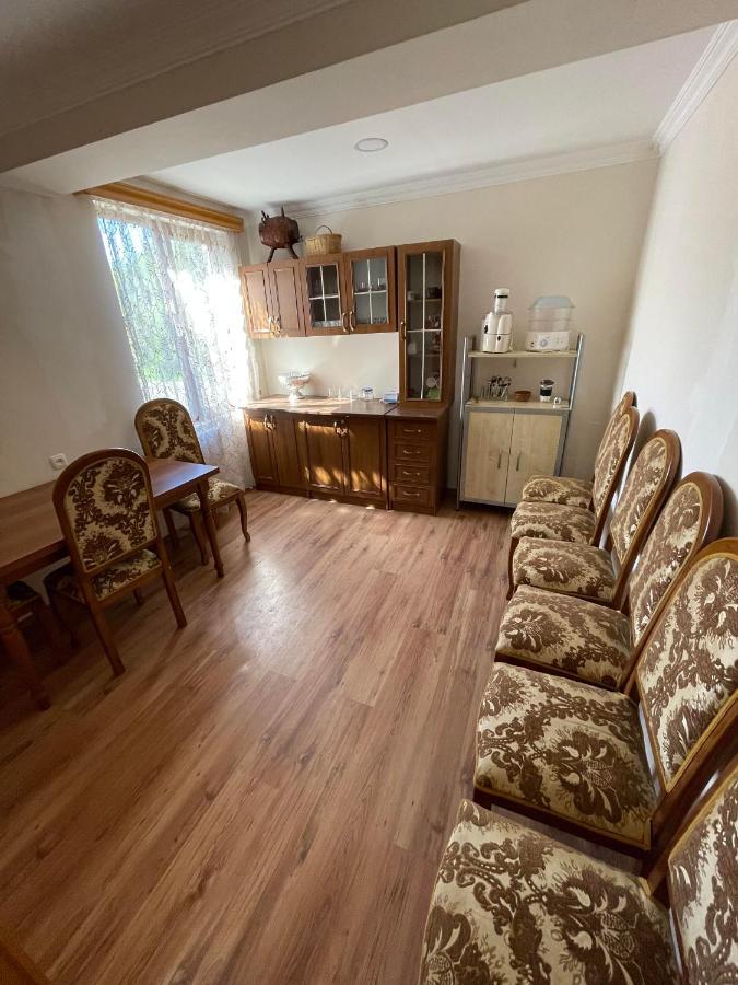 Blue Guest House Samtredia Esterno foto