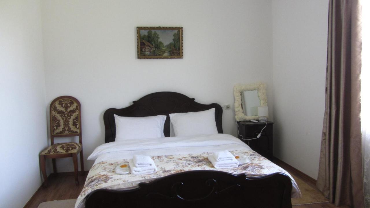 Blue Guest House Samtredia Esterno foto