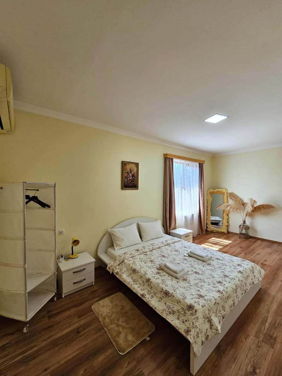 Blue Guest House Samtredia Esterno foto